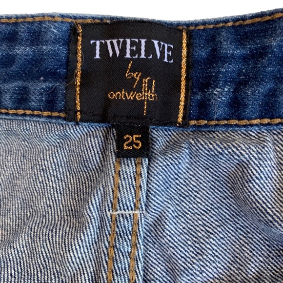 TWELVE HIGH-RISE DESTROYED JEAN SHORTS - Picture 3 of 8